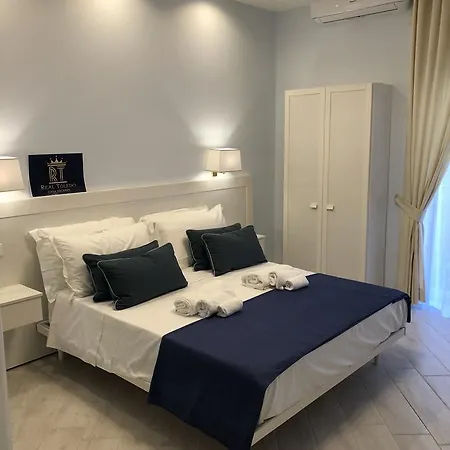 Maison Claudette Toledo Guest house