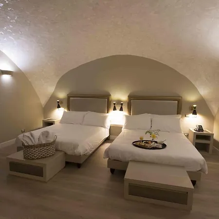 Caruso Place Boutique & Wellness Hotel 4*