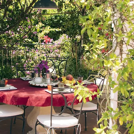 La Bouganville Bed & Breakfast Napoli