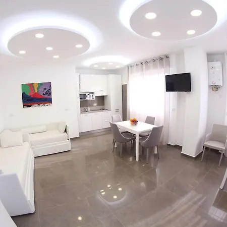 Mondo Suites Apartments דירה נאפולי