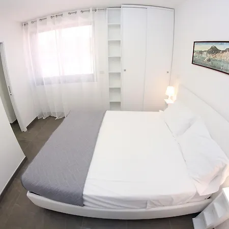 Mondo Suites Apartments Апартаменты