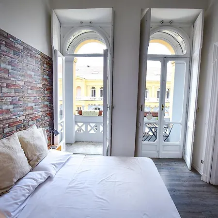 A I R Amore * Naples