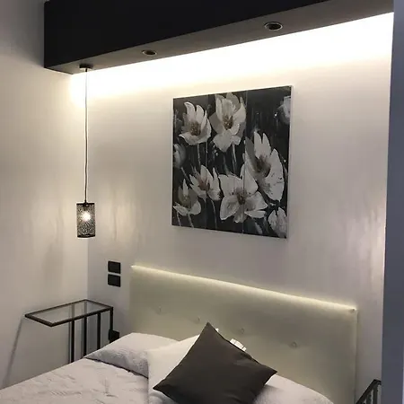 Chez Anna - Adults Only Oda ve Kahvaltı 2*