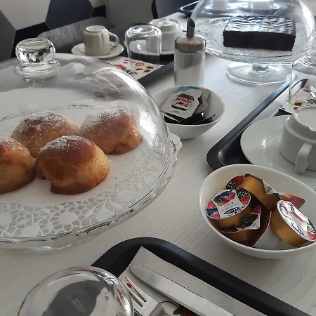 Chez Anna - Adults Only Oda ve Kahvaltı