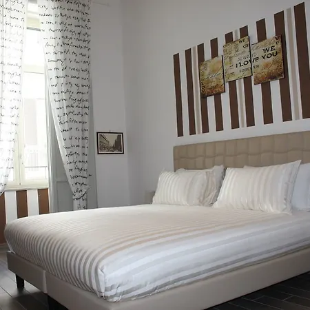 Be Italian Flat Duomo 319 Bed & Breakfast 2*