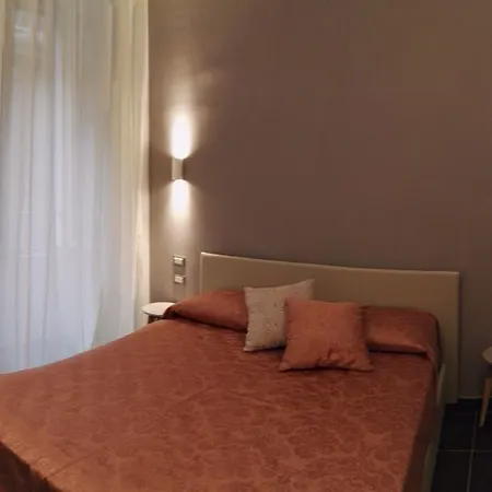 Be Italian Flat Bovio 3* Neapel