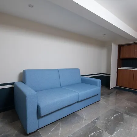 Otel Il Salotto Della Regina 3*