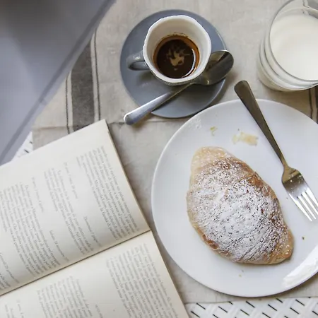 Bed & Breakfast La Casa Di Luna 3*
