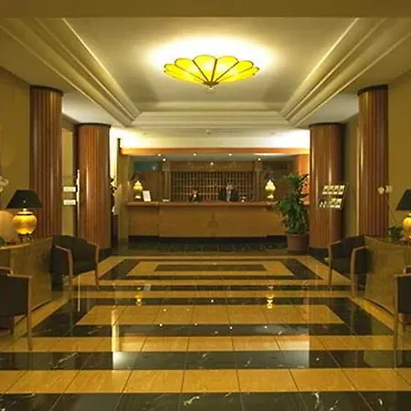 Hotel Ramada By Wyndham Neapol