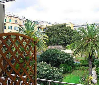 Bed & Breakfast La Dimora Di Nettuno Naples