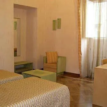 Hotel Clarean