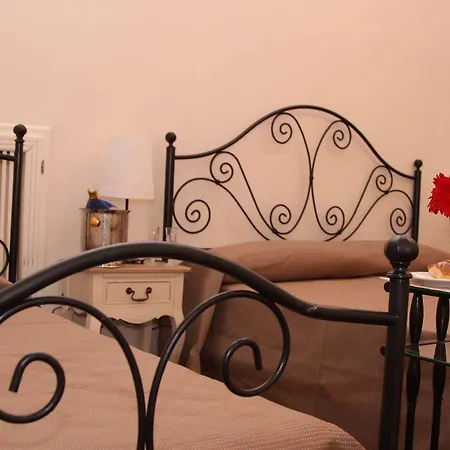 Palazzo Magnocavallo Bed & Breakfast Naples