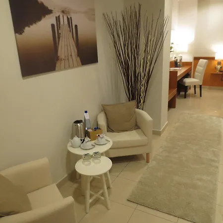 Hotel Joyfull 3*