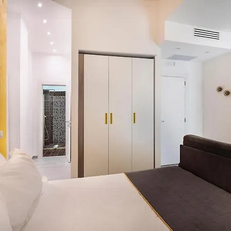 Istayintoledo Luxury Неаполь
