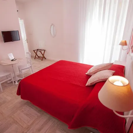 Il Gioiellino Art Bed & Breakfast 2*