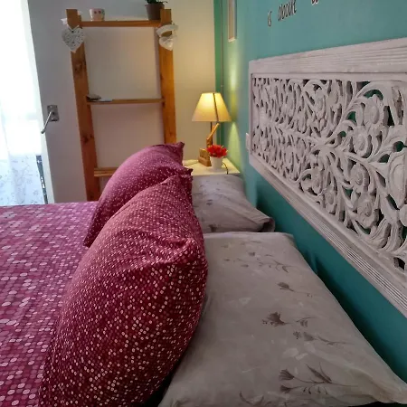 Spaccanapoli Bros. Bed & Breakfast Naples