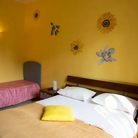 Bed & Breakfast Rainbow *