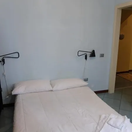 Bnb Naples Неаполь