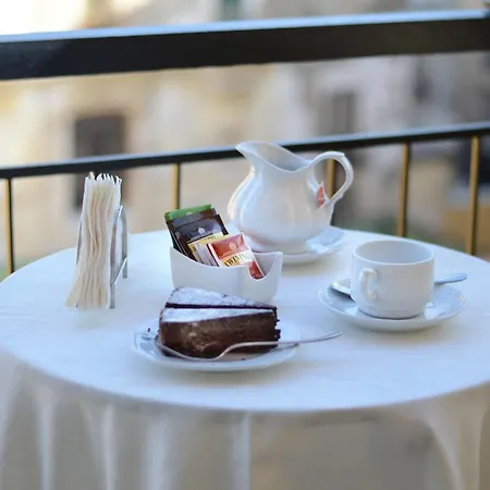 Hotel Pinto-storey 3*