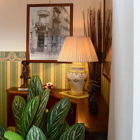 Pinto-storey Hotel 3*