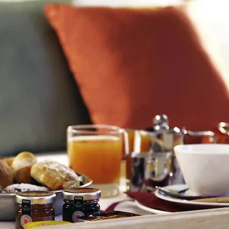 Mercure Centro Angioino 4*