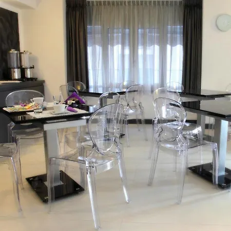 Hotel Golden 3*