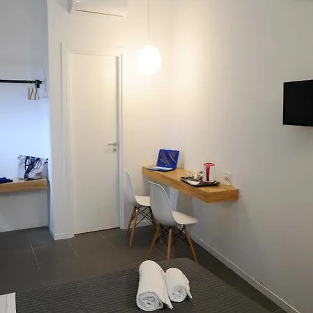 Bed & Breakfast Maison Du La Metro Napoli