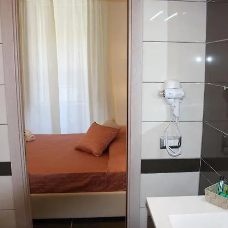 Gasthof Be Italian Flat Bovio Neapel
