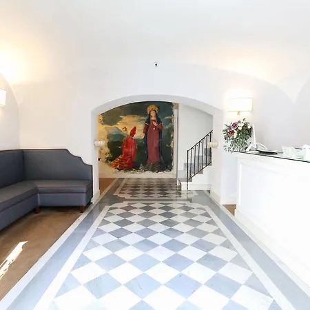 Palazzo Riario Sforza 4* Napoli