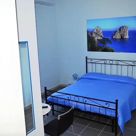 Station Bed & Breakfast Naples