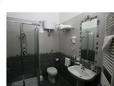 Napoli Suite 3* Neapol