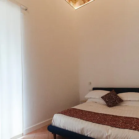 Eleonora 5*