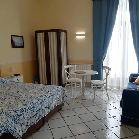 Santa Lucia 50 بيت ضيافة 3*