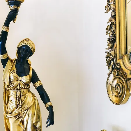 Art Galleria Umberto Hotel Neapel