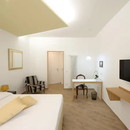 Πανσιόν Il Sanfilippo 5*