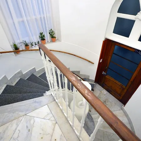 Barbarella Szálloda