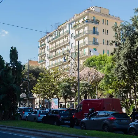 Interno 10 Cavour 2* Neapol