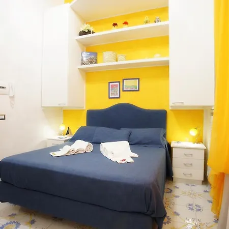 Le Vie Di Panzió Nápoly