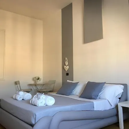 Nocleg ze śniadaniem Maison Arena Bovio *