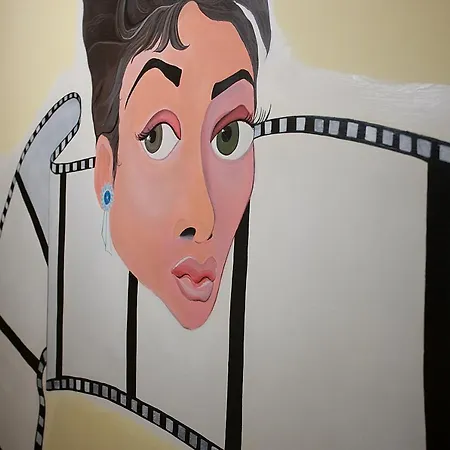 Cineholiday Hotel