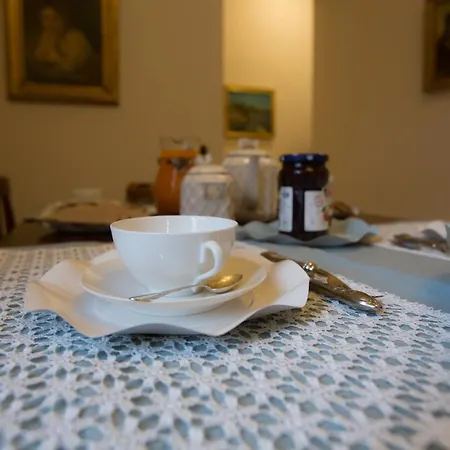 A Casa Di Nonna Giulia 3* Napoli