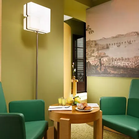 Una Hotels Napoli 4*