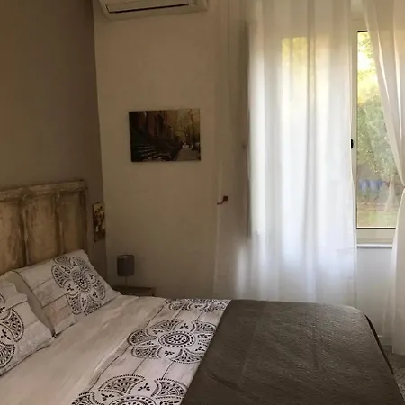 Bed & Breakfast Il Giardino Di Vico Neve Napels