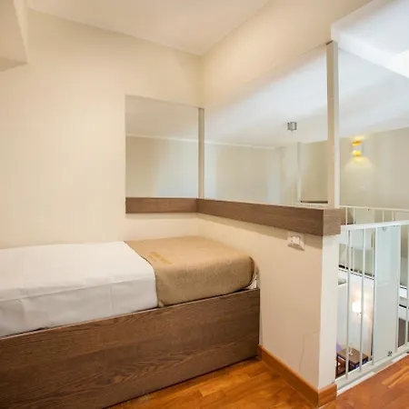 Palazzo Depretis 3* Naples