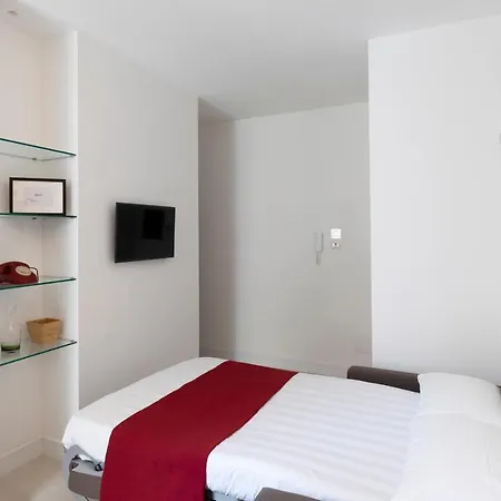 Acate81 Lifestyle Neapel