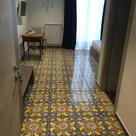 Frühstückspension Specchio Di Parthenope