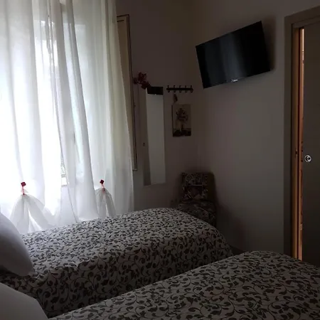 Il Giardino Di Vico Neve Bed & Breakfast 3*