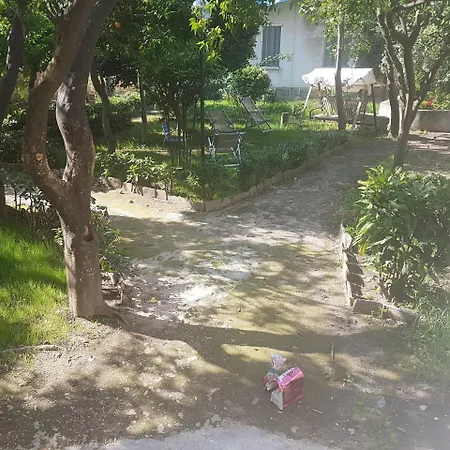 Il Giardino Di Vico Neve Napels