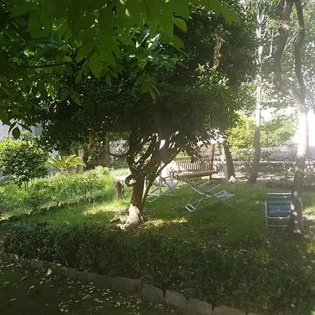 Il Giardino Di Vico Neve 3* Napels