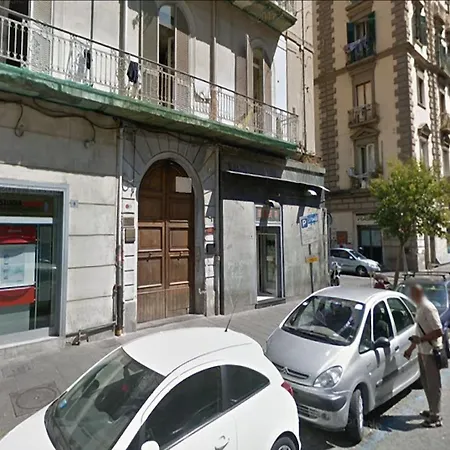 Bed & Breakfast To Live Napoli